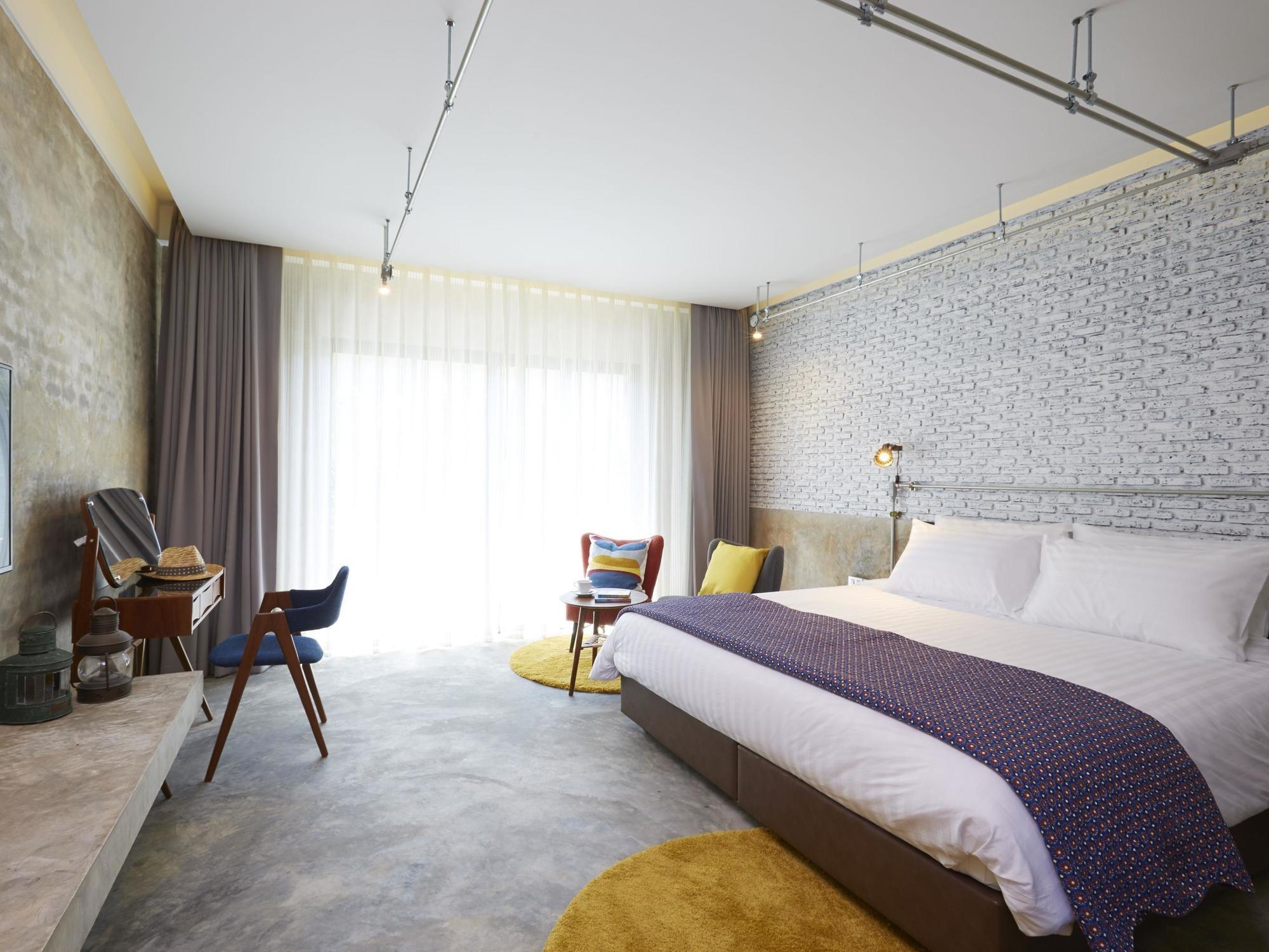The Restro Hua Hin Exterior foto